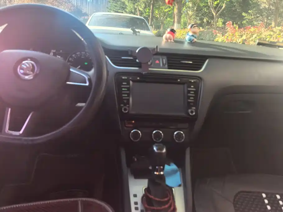 Skoda Octavia — миниатюра 13