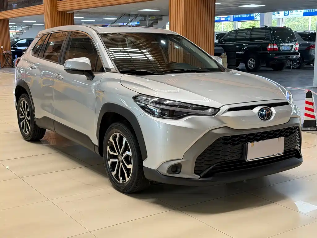 Toyota Frontlander — миниатюра 3
