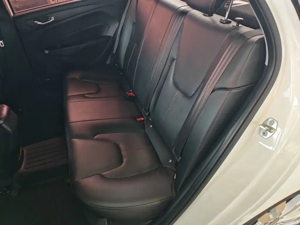 Chery Arrizo 5 — миниатюра 17
