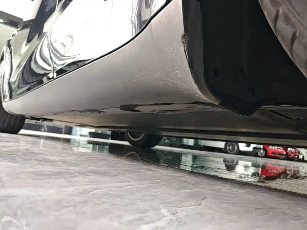 Tesla Model Y — миниатюра 22
