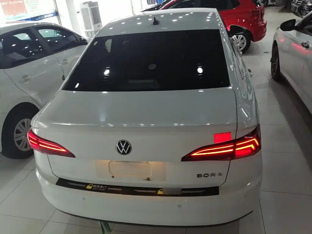 Volkswagen Bora — миниатюра 6