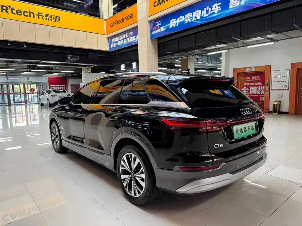 Audi Q5 e-tron — миниатюра 4