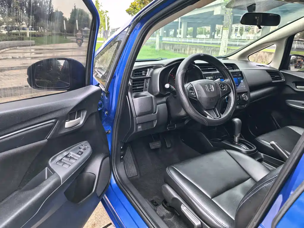Honda Fit — миниатюра 19