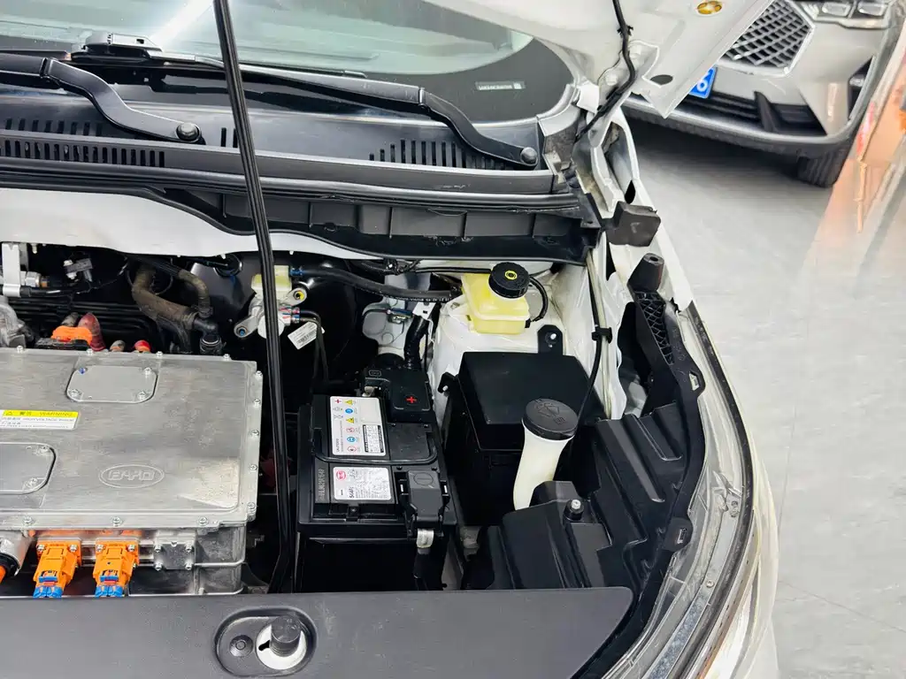 BYD Yuan EV — миниатюра 20