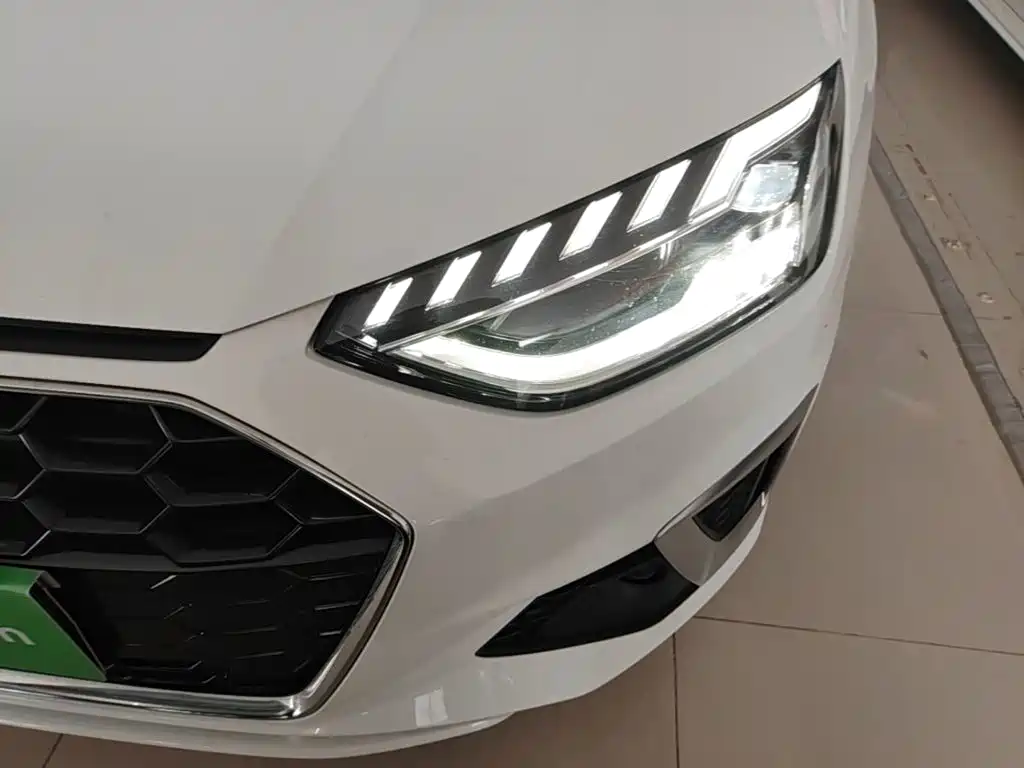 Audi A4L — миниатюра 24