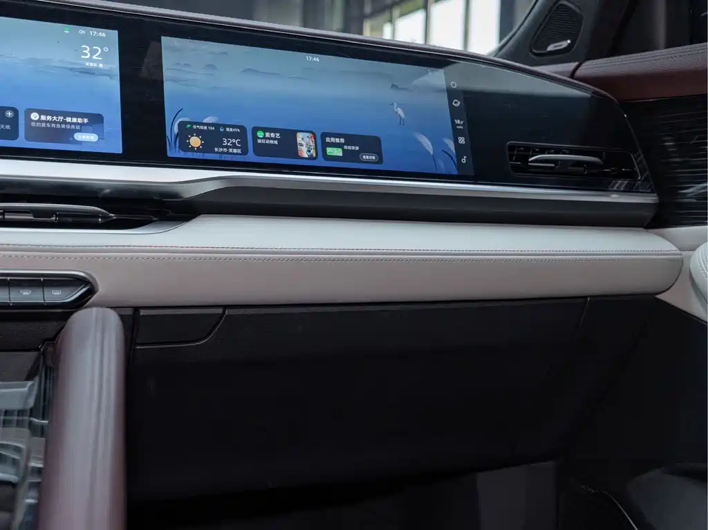 Geely Xingyue L — миниатюра 18