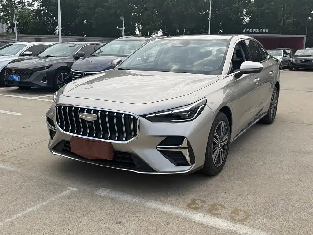 Geely Emgrand 2025