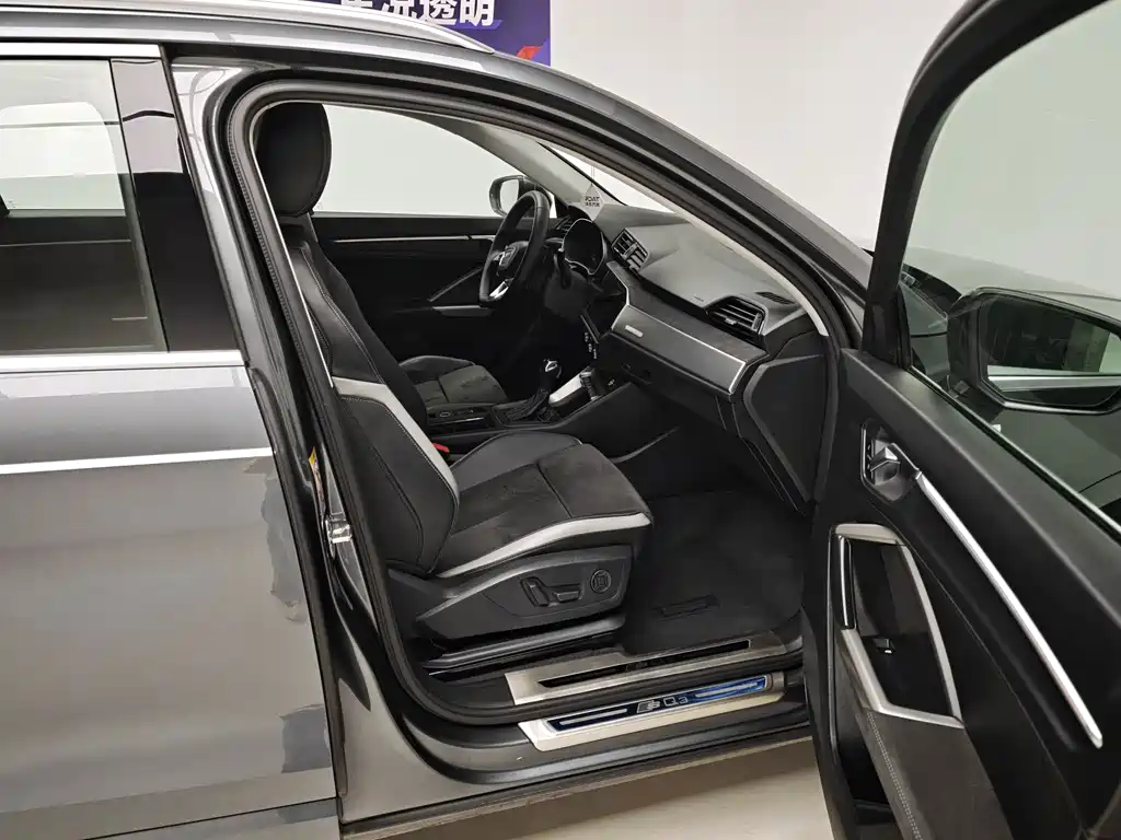 Audi Q3 — миниатюра 10