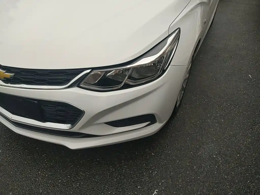 Chevrolet Cruze — миниатюра 24