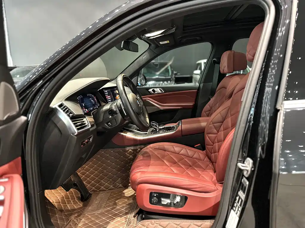 BMW X5 2022 xDrive 40Li M Sport