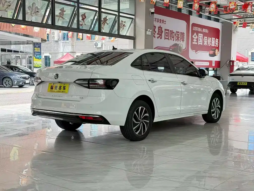 Volkswagen Lavida — миниатюра 4
