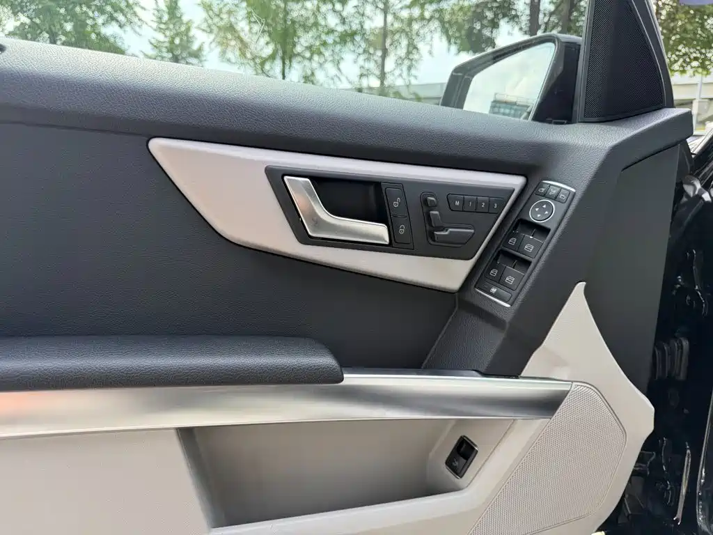 Mercedes-Benz GLK-Class — миниатюра 7