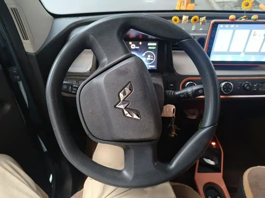 Wuling MINIEV — миниатюра 3