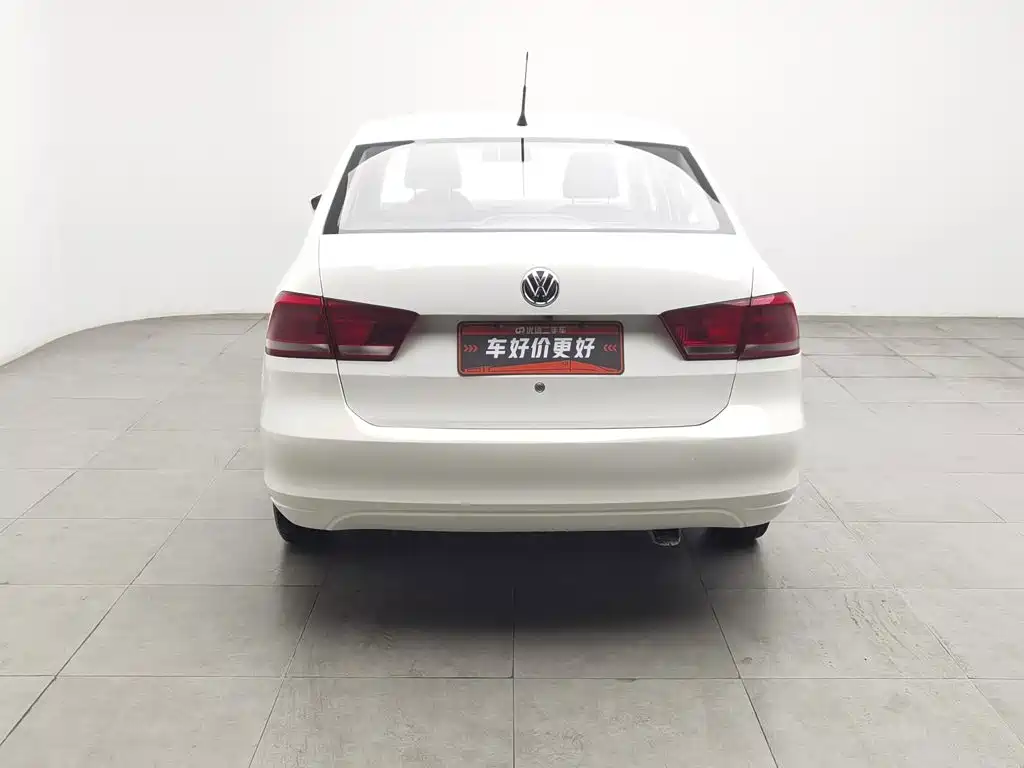 Volkswagen Santana — миниатюра 4