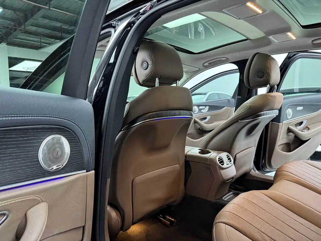 MERCEDES-BENZ E CLASS