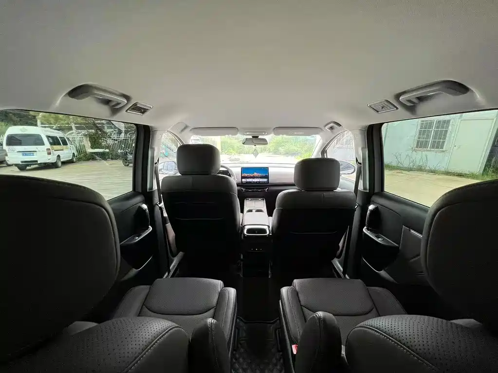 Wuling Звездный свет 730 Новая энергия — миниатюра 6