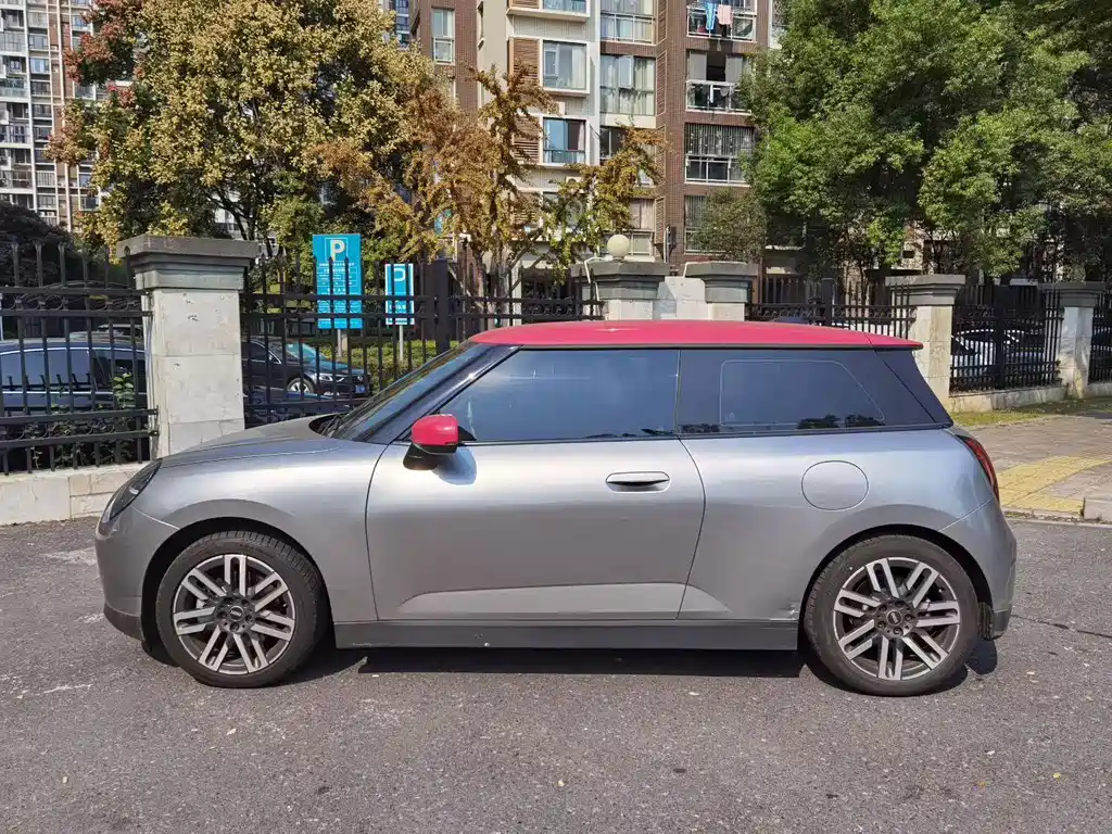 MINI MINI COOPER EV — миниатюра 2