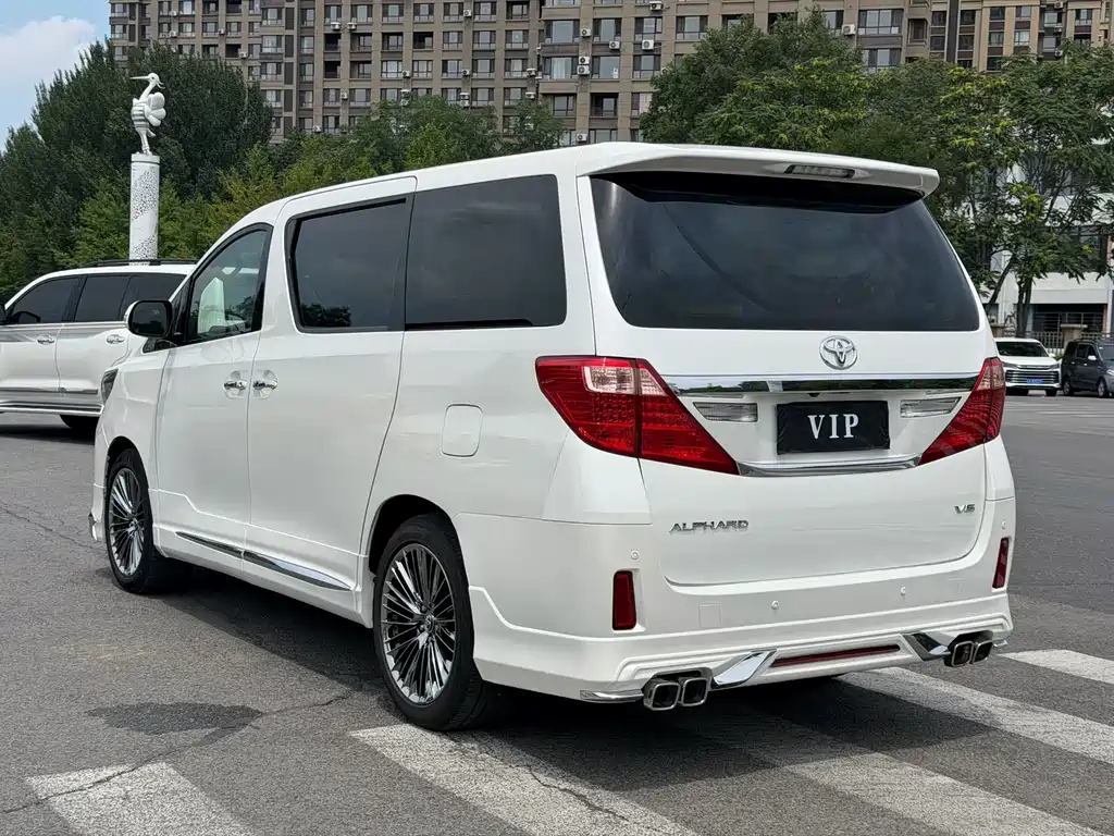 Toyota Alphard 2012 3.5L Luxury
