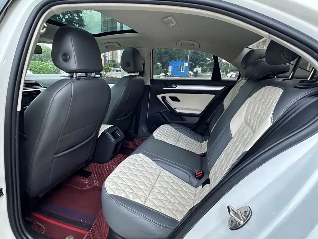 Volkswagen Lamando — миниатюра 4