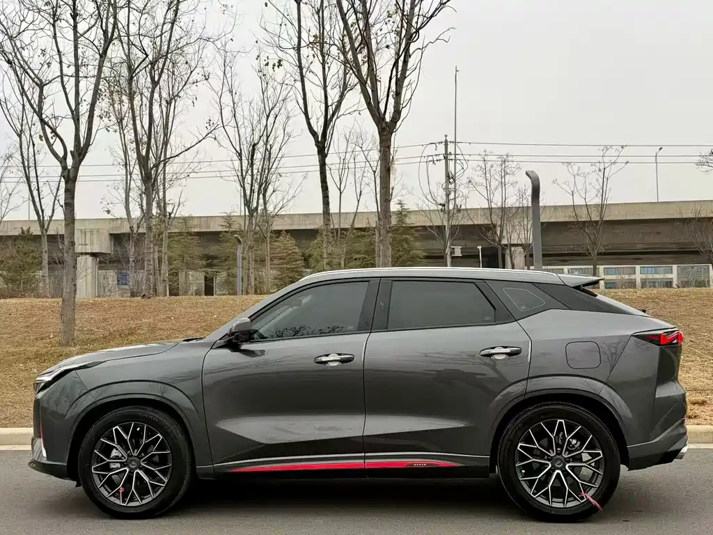 CHANGAN CHANGAN AUCHAN Z6