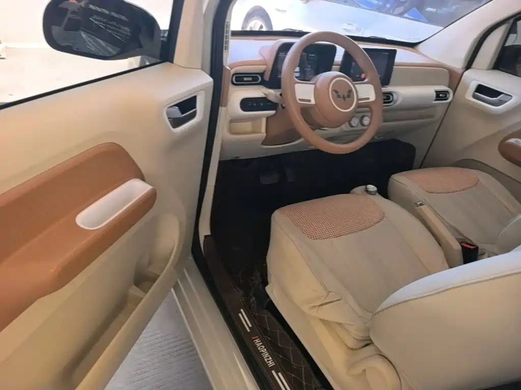 Wuling MINIEV — миниатюра 16