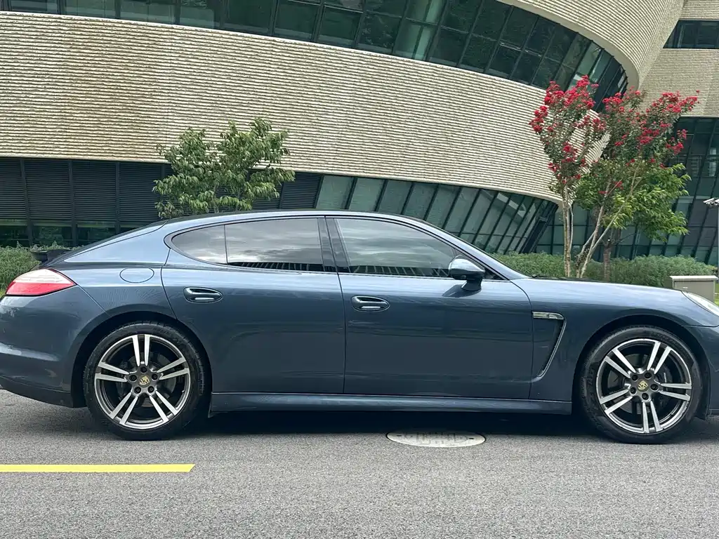Porsche Panamera — миниатюра 7