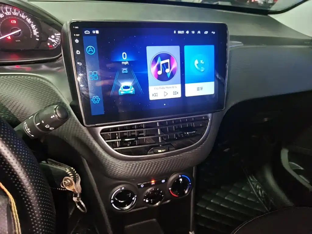 Peugeot 2008 — миниатюра 13