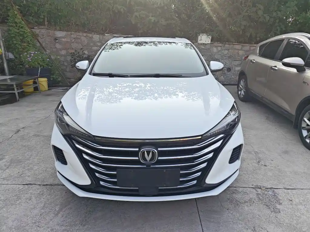 Changan Eado — миниатюра 3