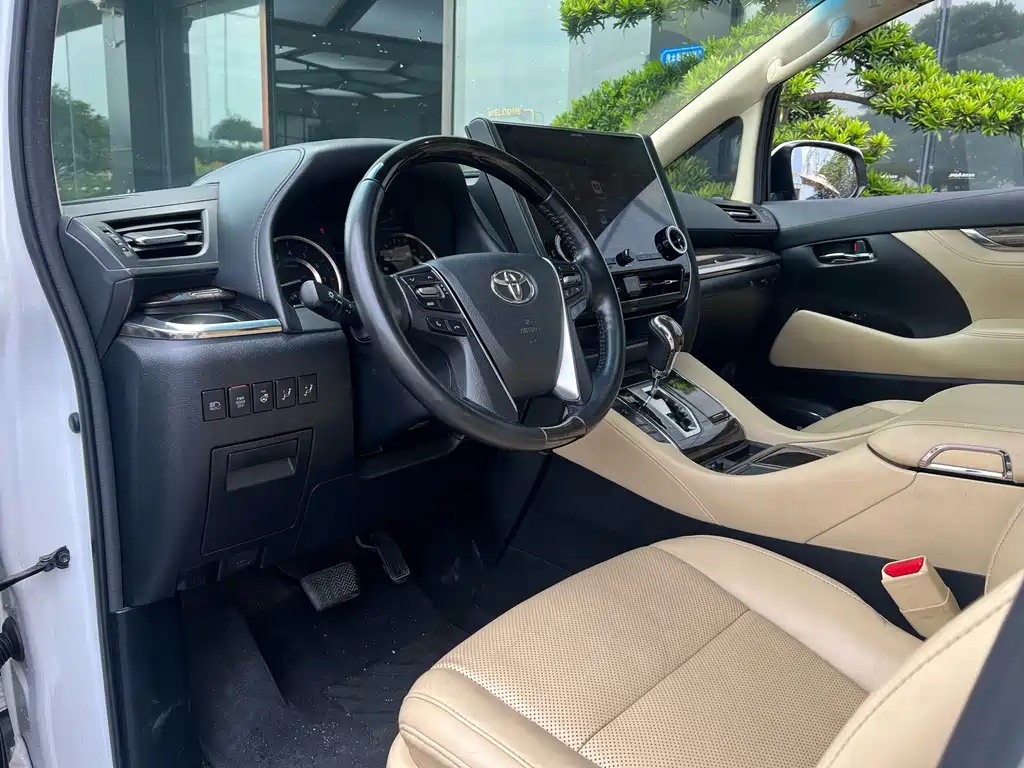 Toyota Alphard 2018 3.5L Luxury