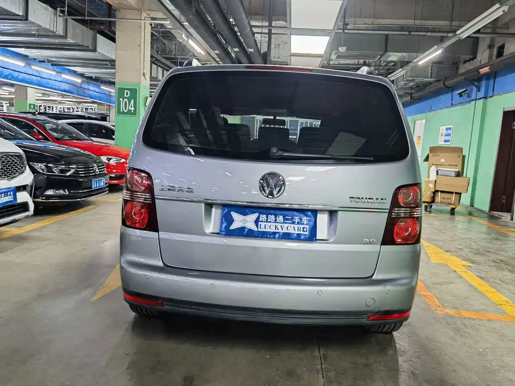 Volkswagen Touran — миниатюра 5