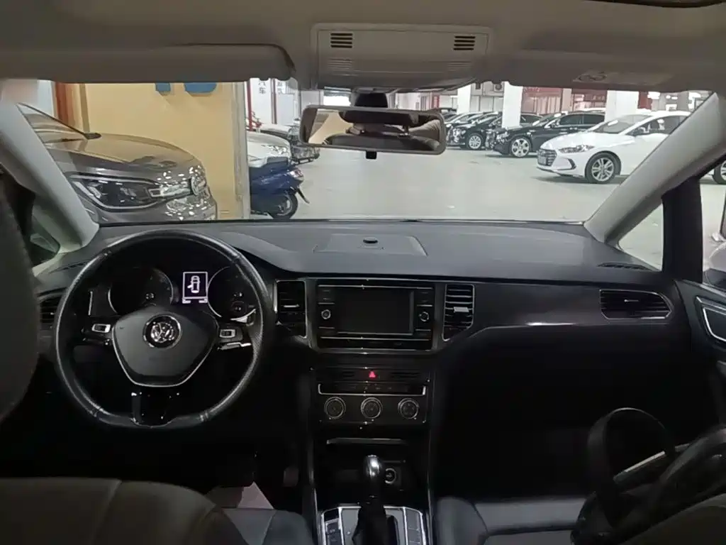 Volkswagen Golf Sportsvan — миниатюра 10
