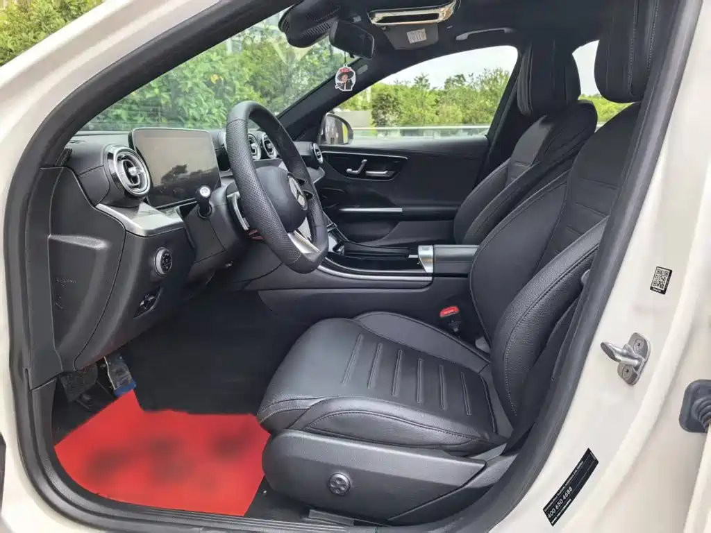 Mercedes-Benz C-Class — миниатюра 17