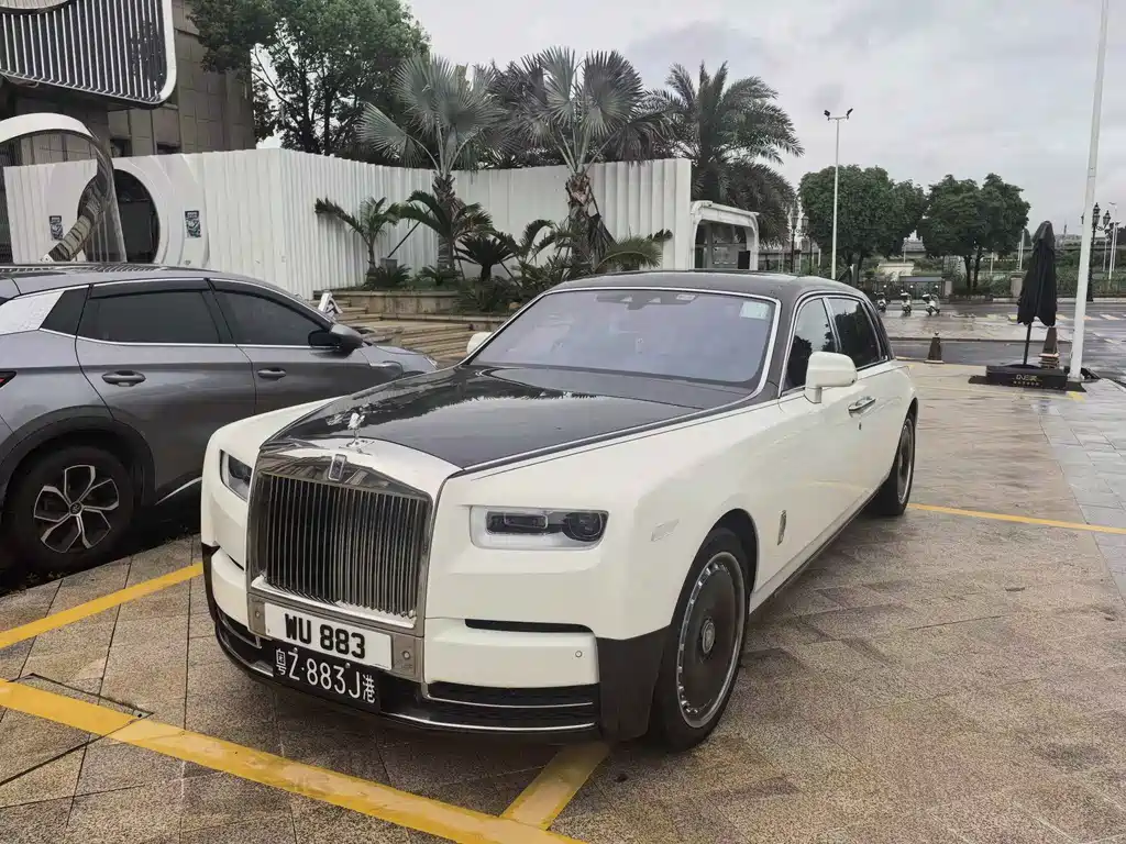 Rolls-Royce Phantom