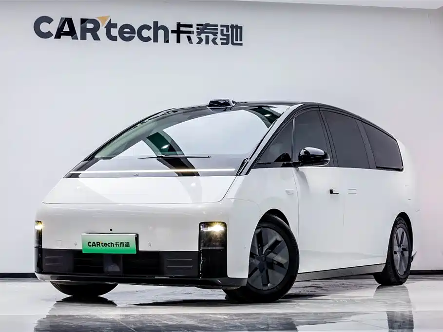 Li Auto MEGA 2024 Ultra