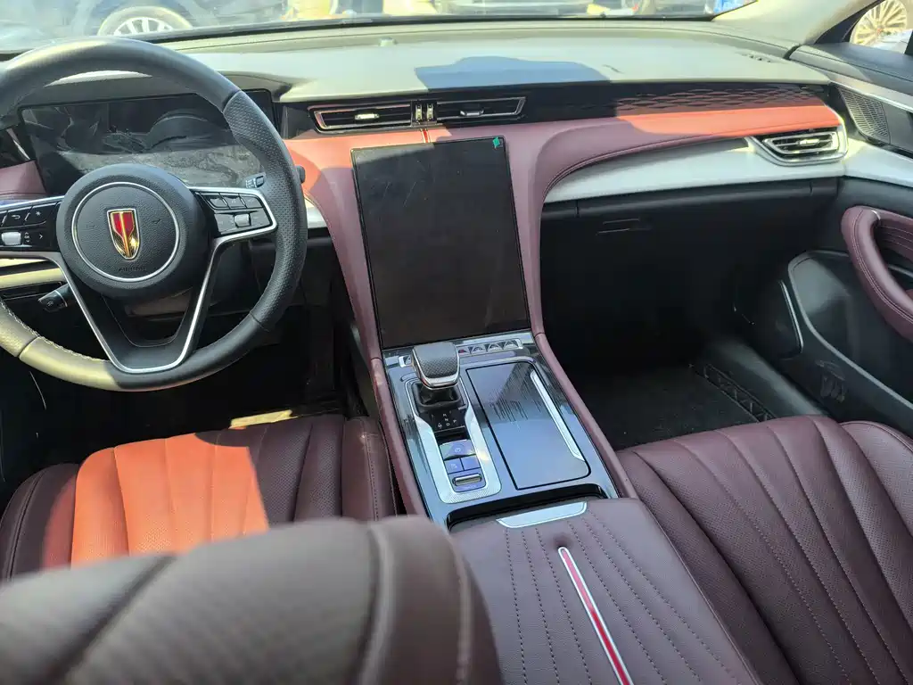 Hongqi Hongqi H5 — миниатюра 5