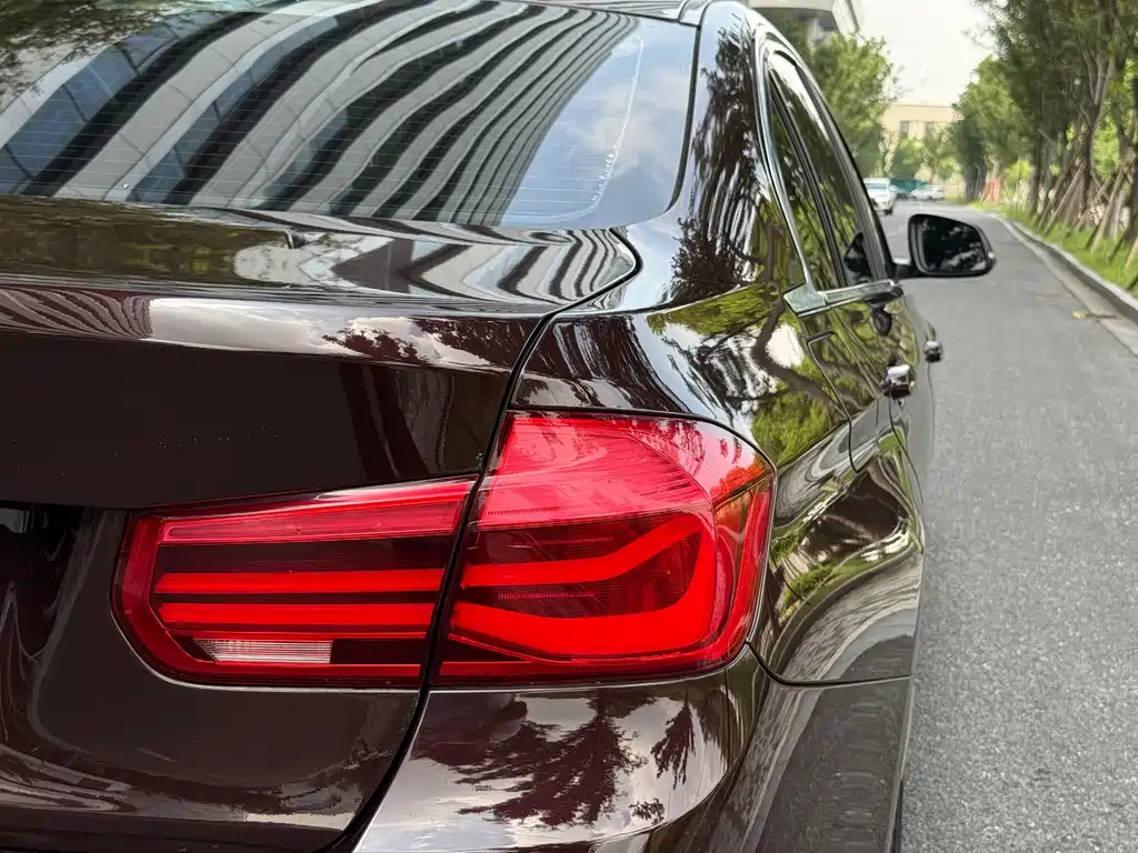 BMW 3 Series — миниатюра 16