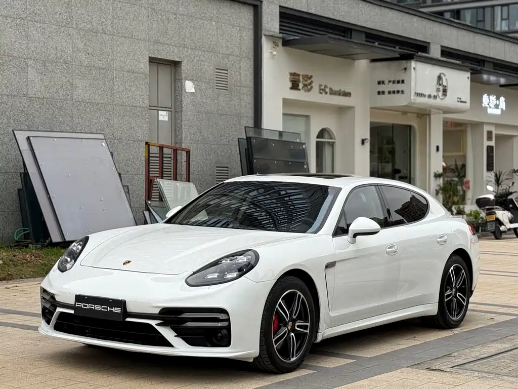 Porsche Panamera 2015