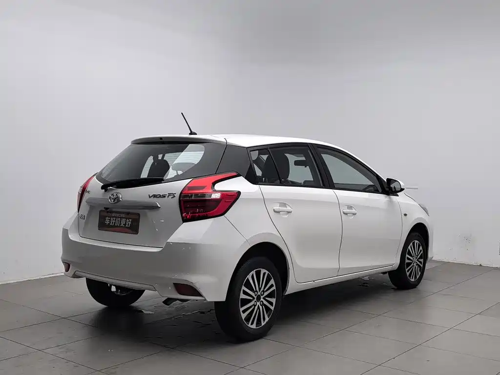 Toyota Vios FS — миниатюра 2