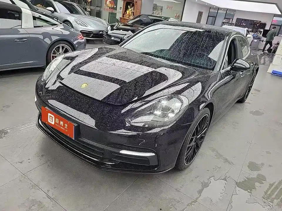 Porsche Panamera 2019