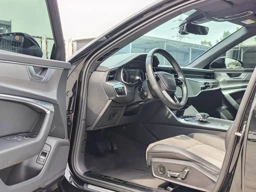 Audi A6L — миниатюра 6