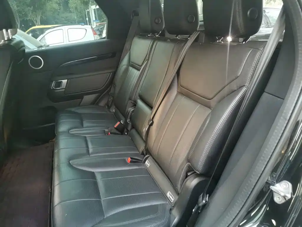 Land Rover Discovery — миниатюра 18