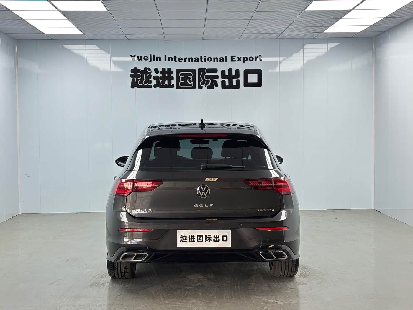 Volkswagen Golf 1.4 л 2023 г. Чёрный, пробег 19000 км