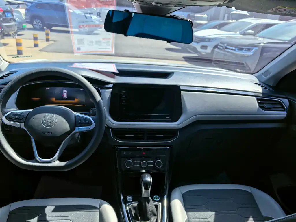 Volkswagen Tharu — миниатюра 6