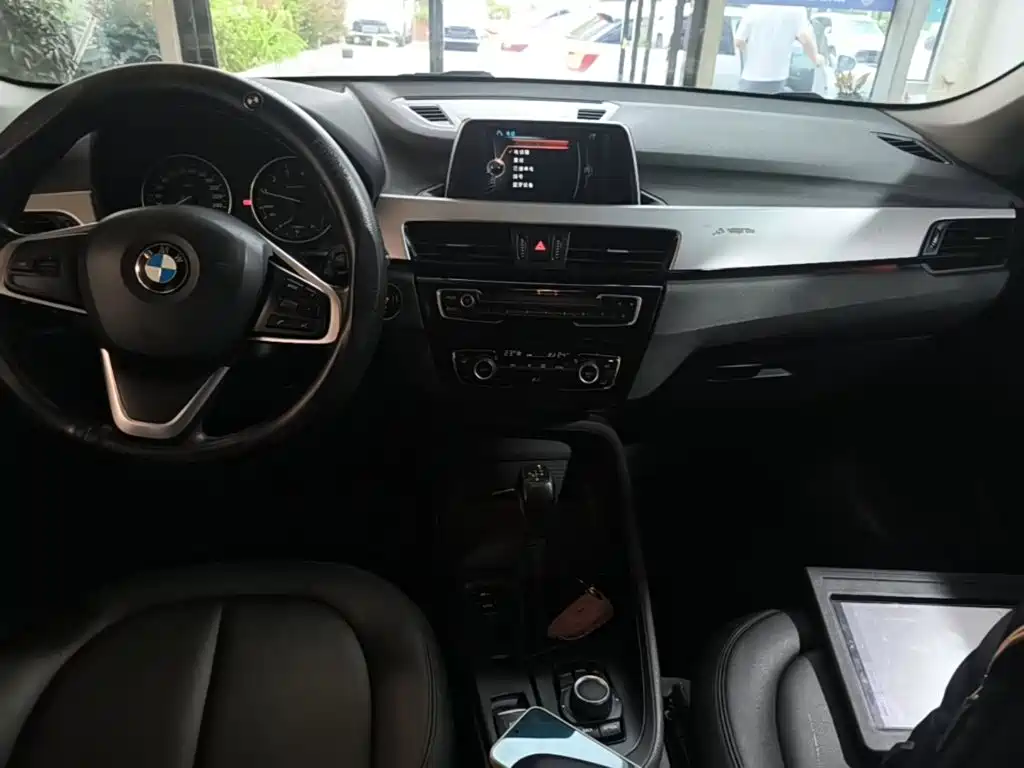 BMW X1 — миниатюра 10