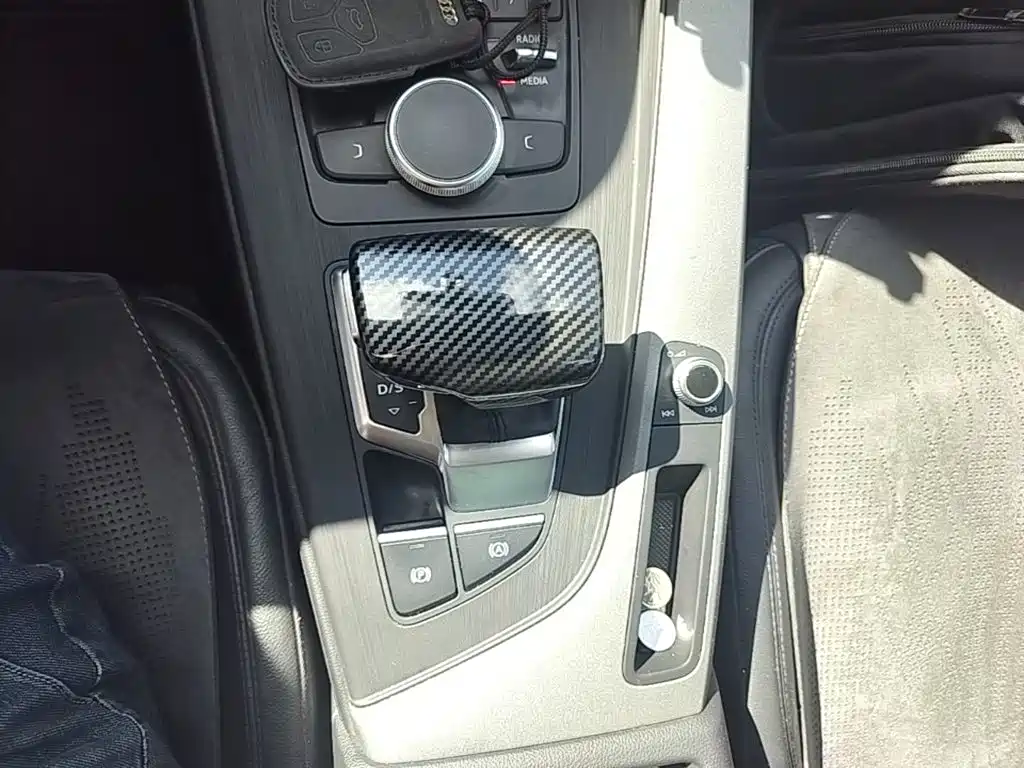 Audi A4L — миниатюра 14