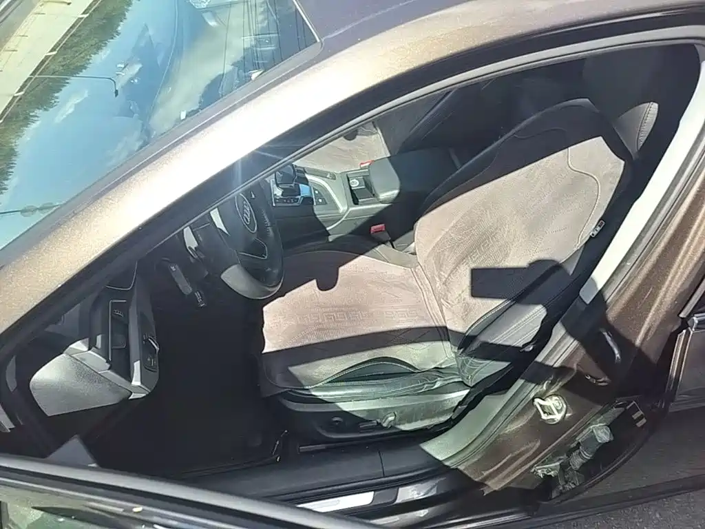 Audi A4L — миниатюра 15