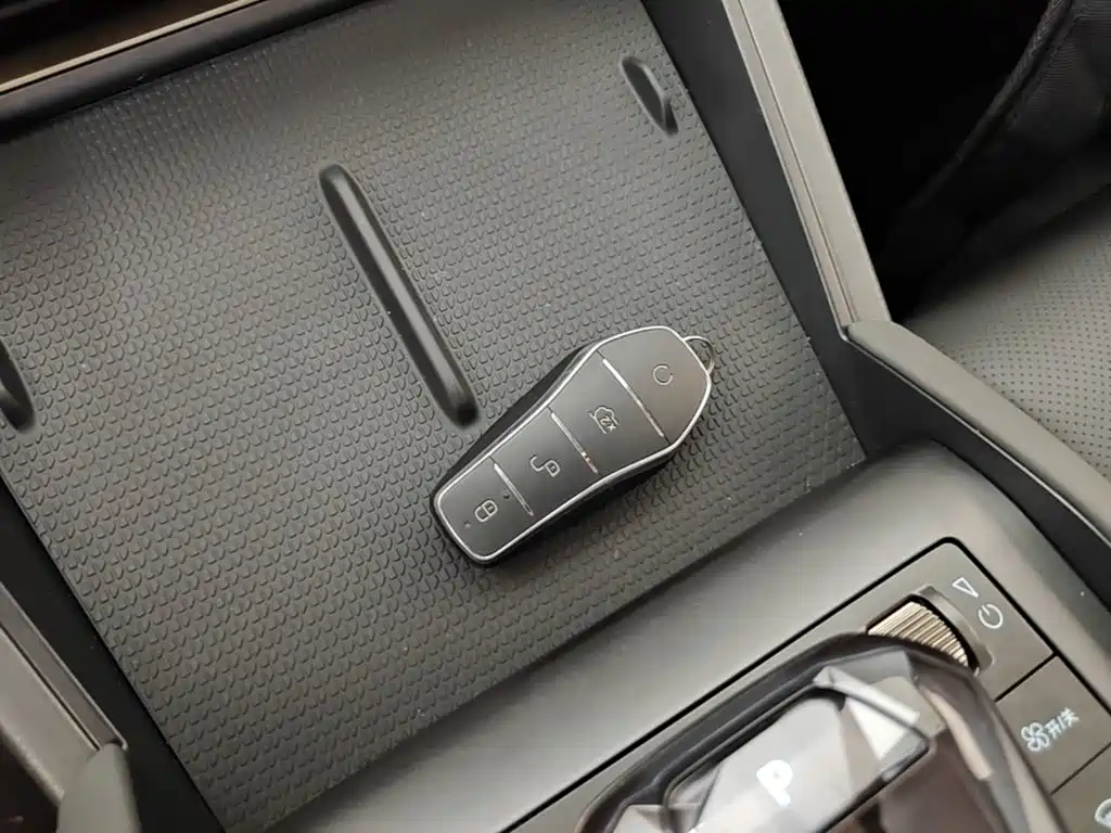 BYD Qin L — миниатюра 9