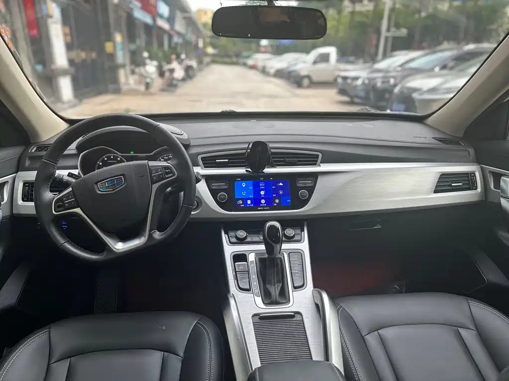 Geely Boyue — миниатюра 9