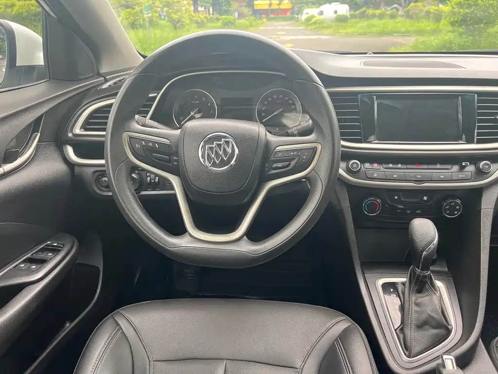 Buick Excelle — миниатюра 11