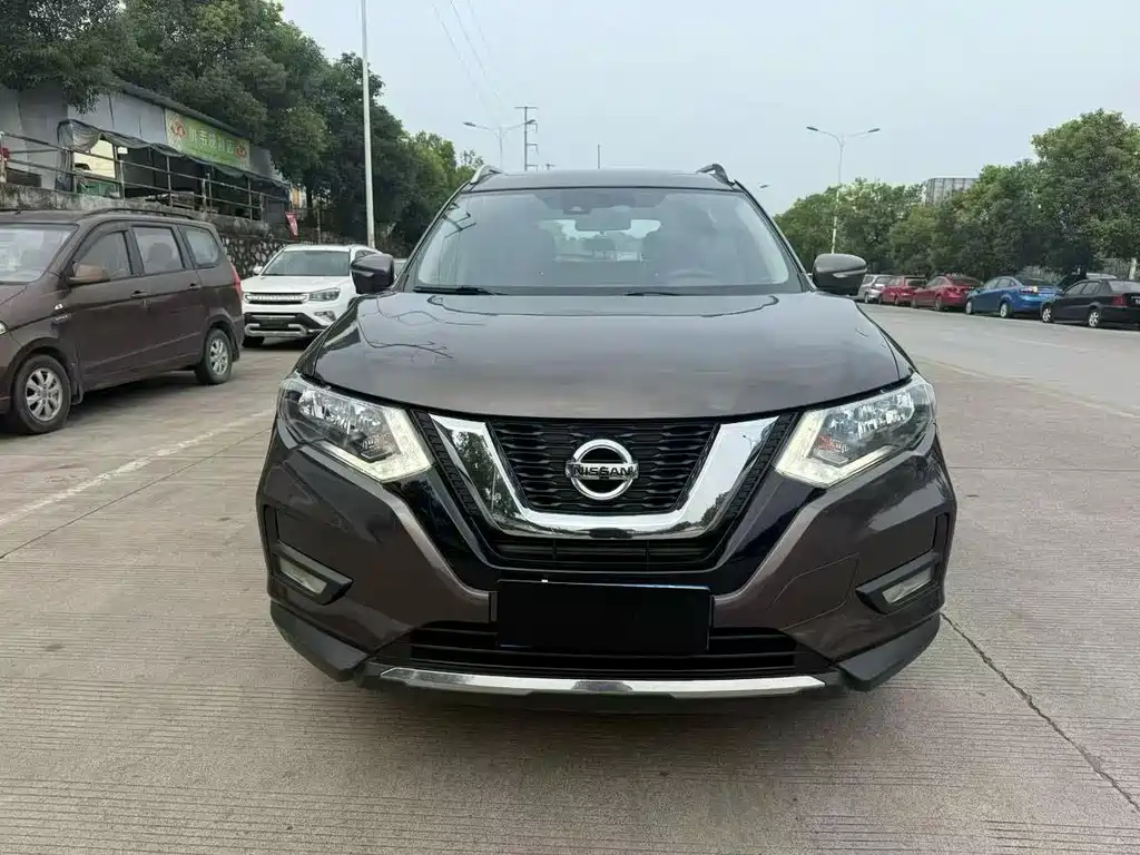 NISSAN QIJUN